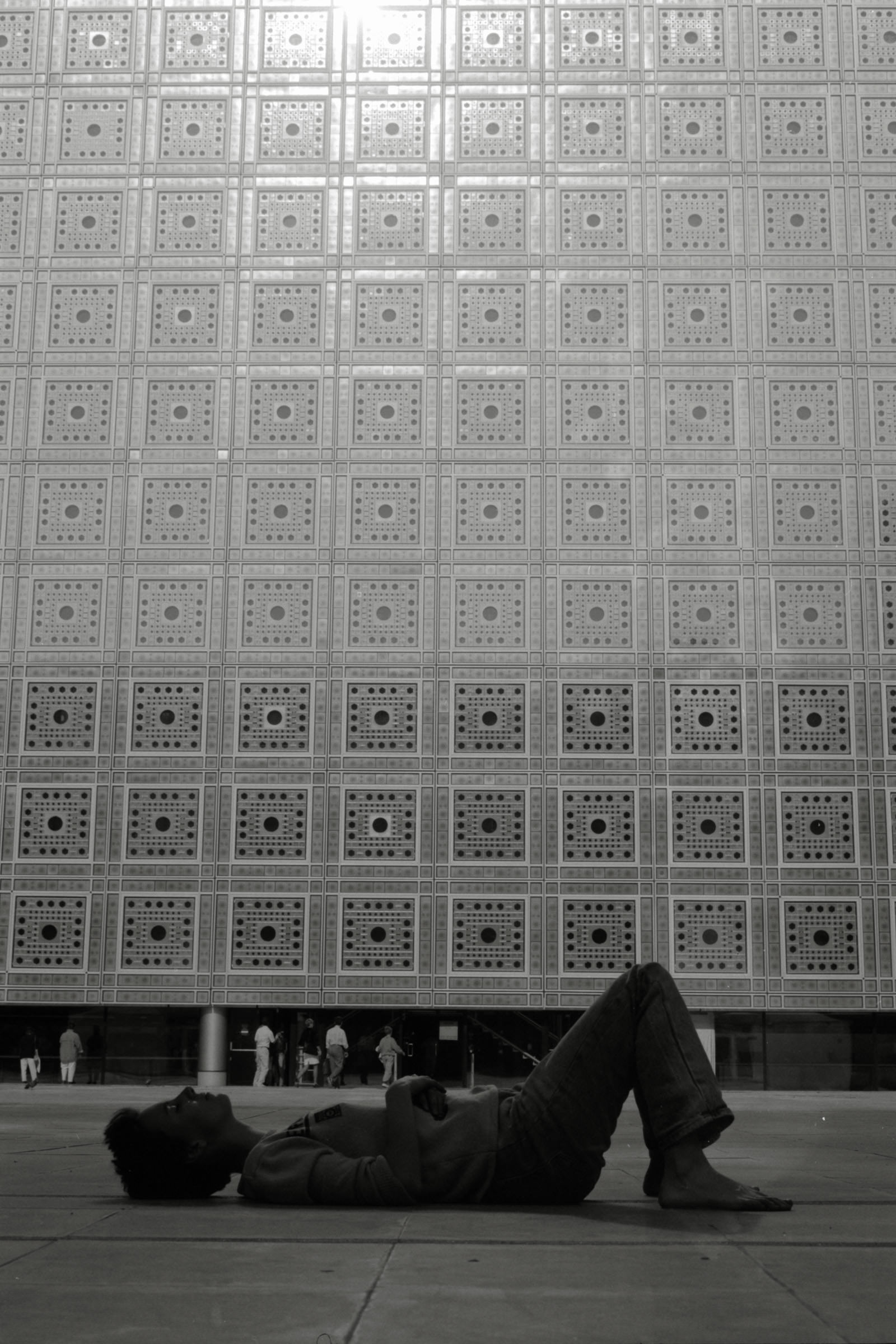 AHP F1990 09 002 sc250506 img04 NLP